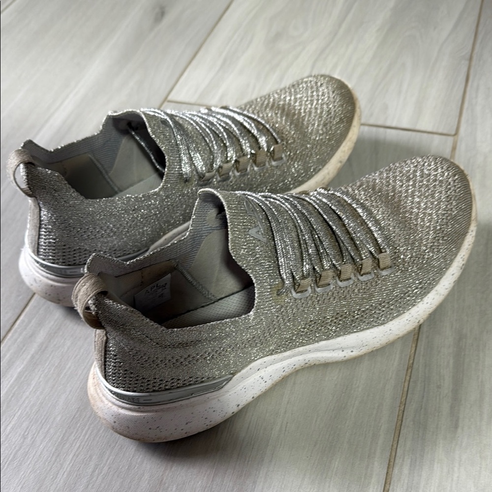 APL Techloom Breeze Silver Sneakers - Picture 3 of 8